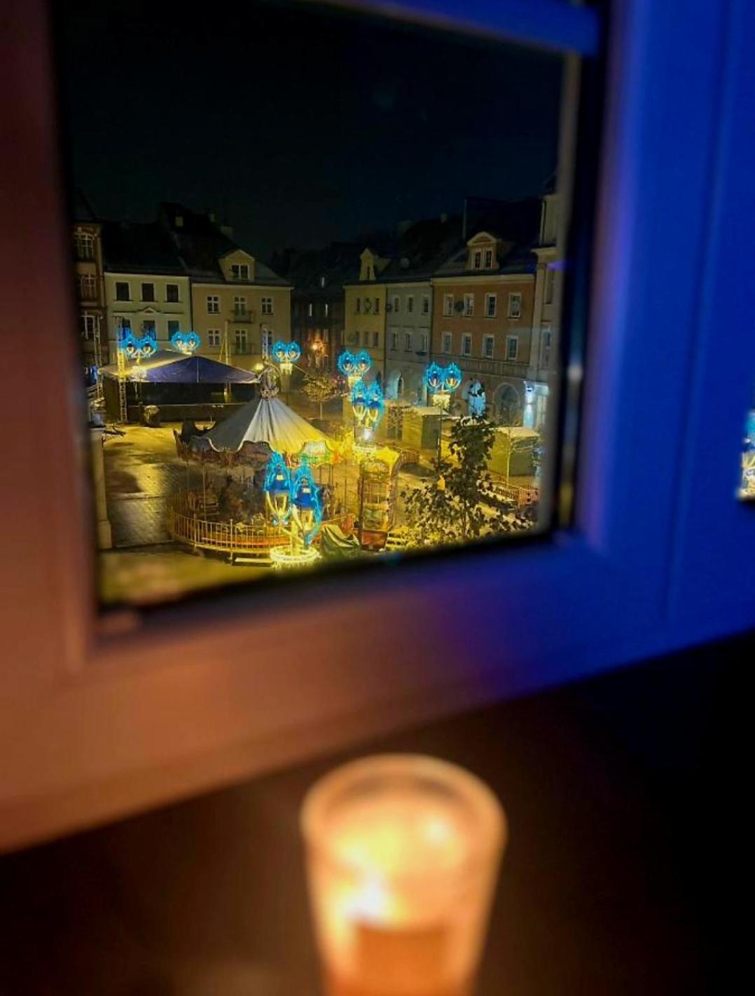 Rynek 23 Lux, Z Widokiem Na Ratusz Starego Miasta